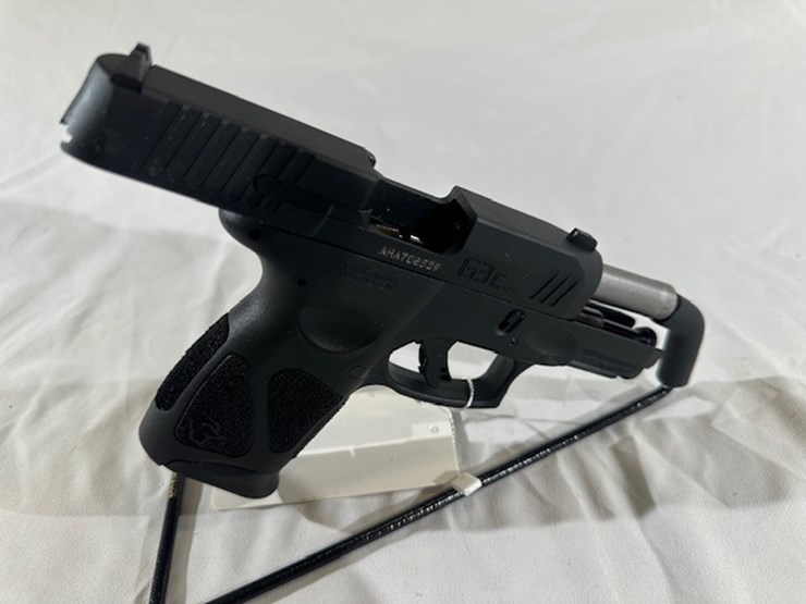 #2025-00068-•-taurus-g3c-pistol-image-26