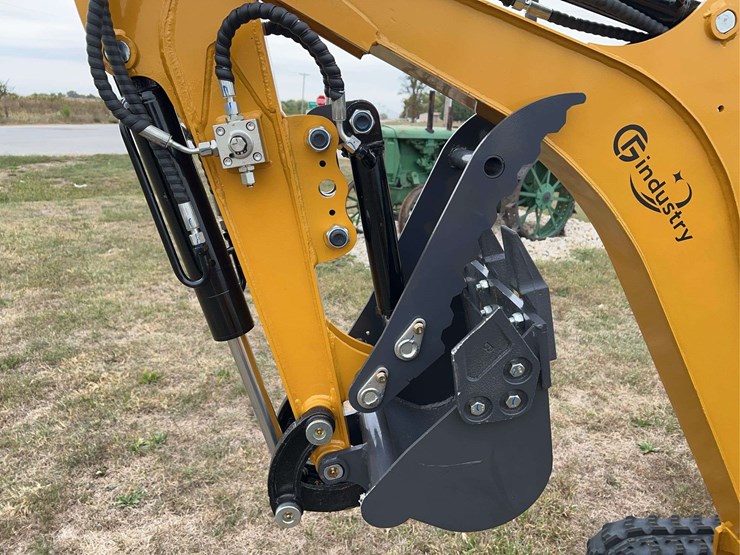 mini-excavator-qk20r-image-9