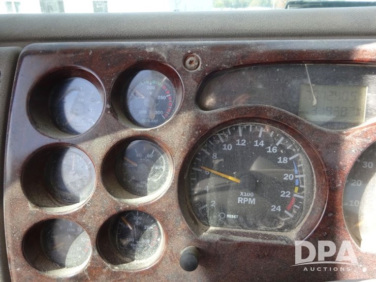 2005-mack-vision-truck-(pz13989,-unit-266)-image-113