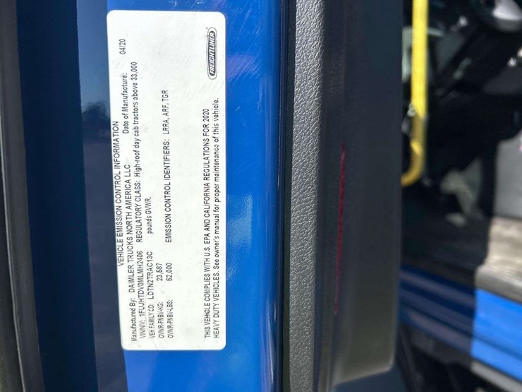 2021-freightliner-cascadia-116-image-5