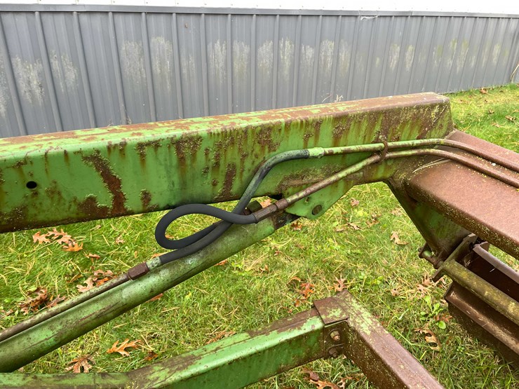 john-deere-35-image-24