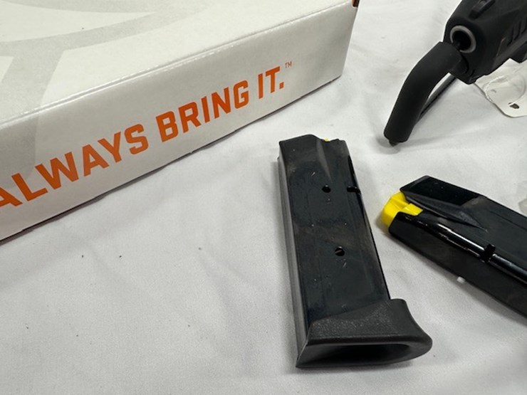 #2025-00037-•-taurus-g3c-pistol-image-4