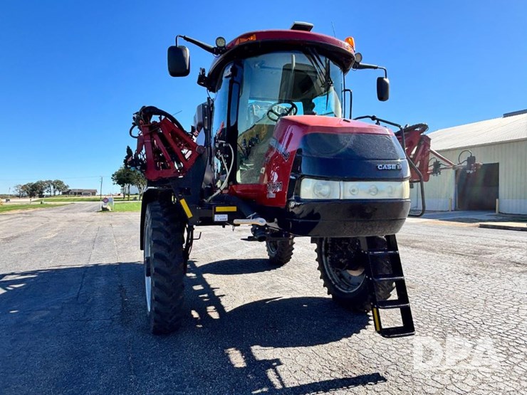 2020-case-ih-patriot-4440-image-5