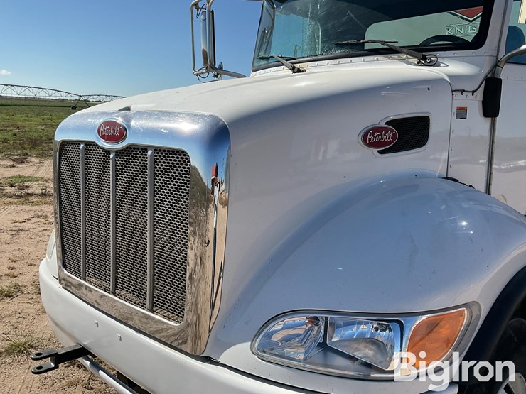 2020-peterbilt-337-image-10