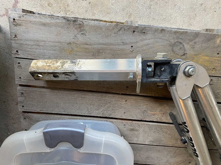 #6617-•-rv-tow-car-brake-system-image-3