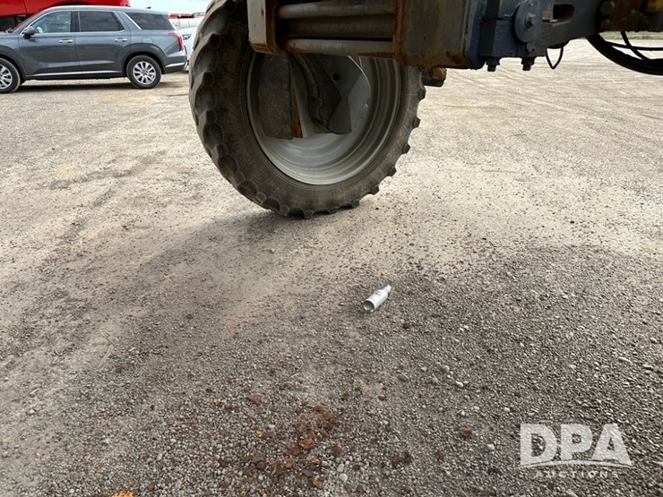 2015-ag-chem-rg1100b-image-27