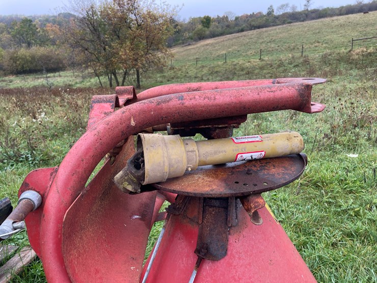 #8133-•-cosmo-500-fertilizer-spreader-image-11