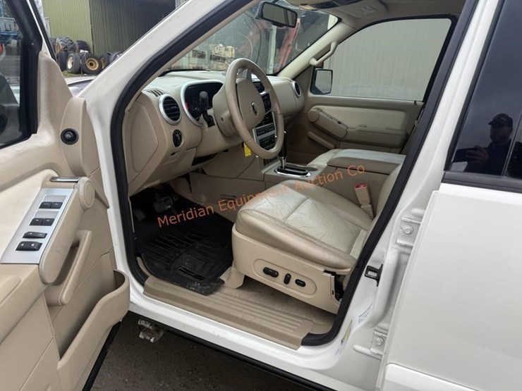 2007-mercury-mountaineer-image-28