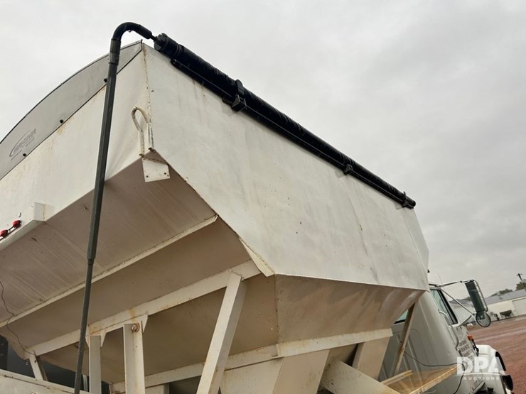 1993-international-4700-image-30