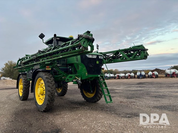 2018-john-deere-r4045-image-21