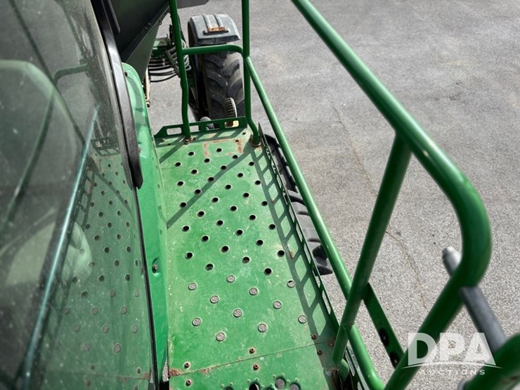 2019-john-deere-r4038-image-83
