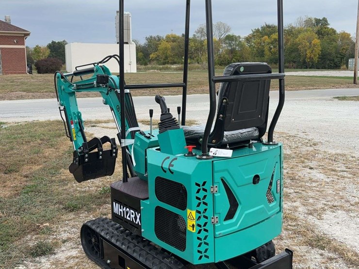 mini-excavator-mh12rx-image-3