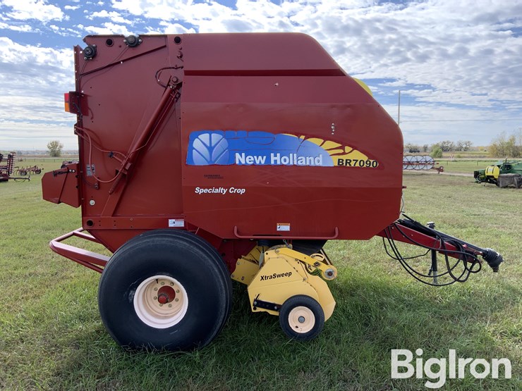 2013-new-holland-br7090-image-4