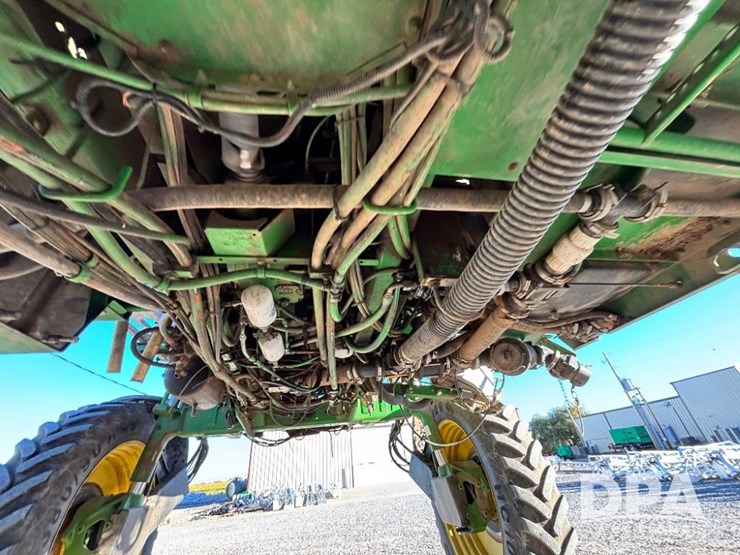 2013-john-deere-4830-image-28
