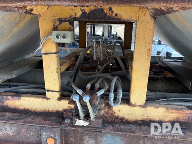 2013-kbh-dry-trailer-(dr12537-unit-4669)-image-9