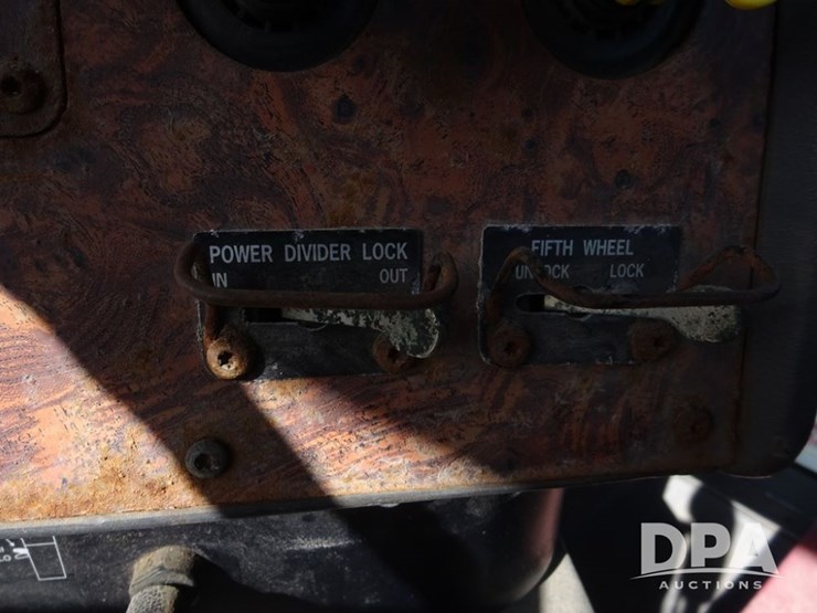 1997-ihc-9400-eagle-truck-(pz13991,-unit-433)-image-95