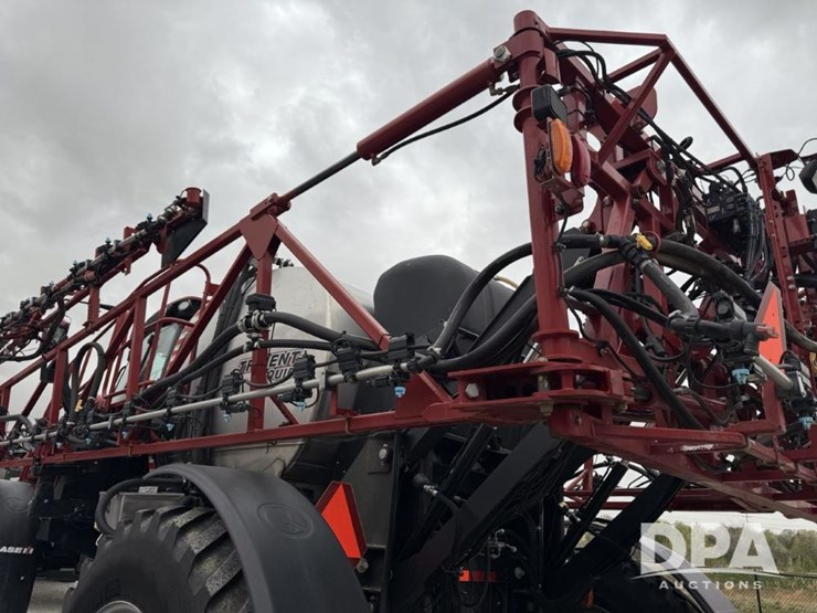 2020-case-ih-trident-5550-image-17