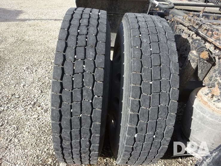 2018-freightliner-cascadia-day-cab-truck-(pz13986,-unit-405)-image-43