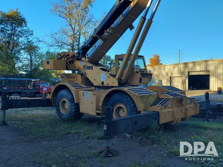 1984-grove-rt740-image-4