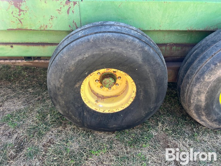 john-deere-680-image-14