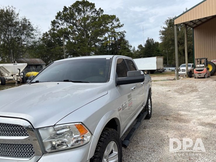 2018-dodge-ram-1500-image-13