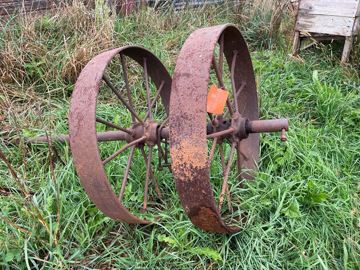 #9619-•-(2)-vintage-steel-wheels-image-3