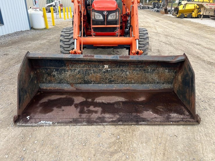 kubota-m7040-image-9
