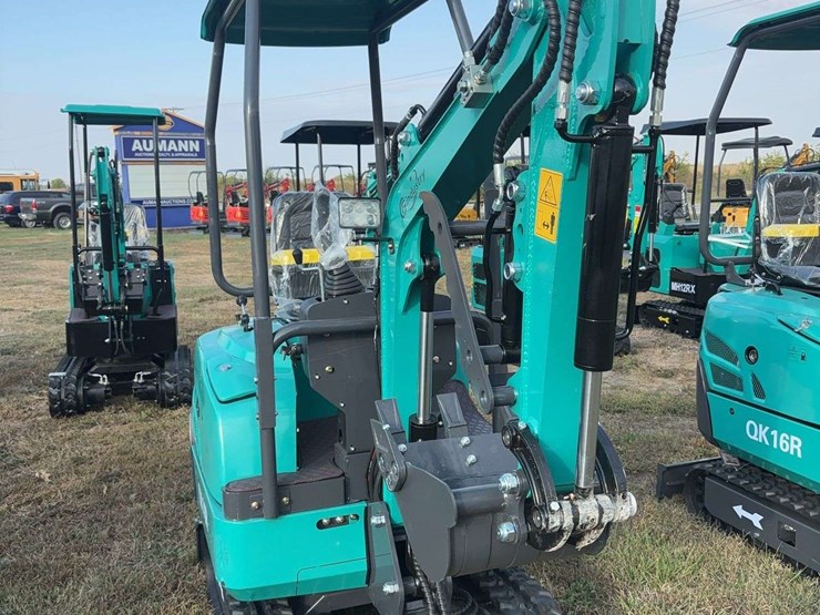 mini-excavator-qk16r-image-8
