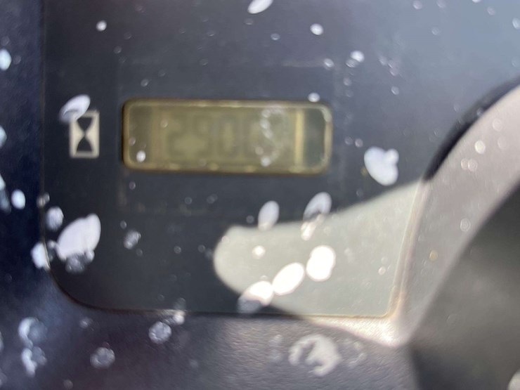 2010-john-deere-gator-image-6