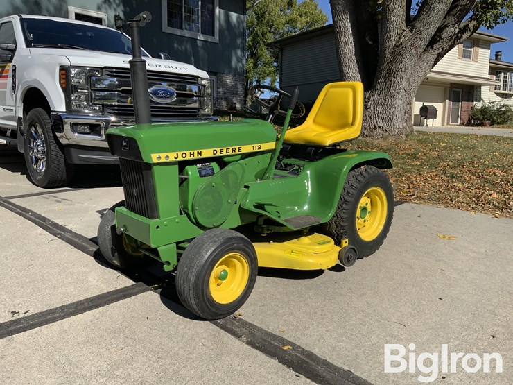 1969-john-deere-112-image-1