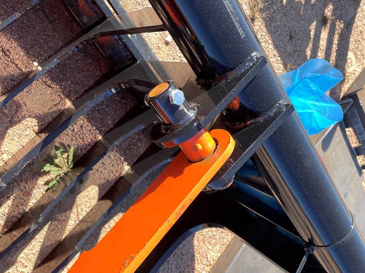 #4116-•-76"-skeleton-grapple-bucket-attachment-image-10