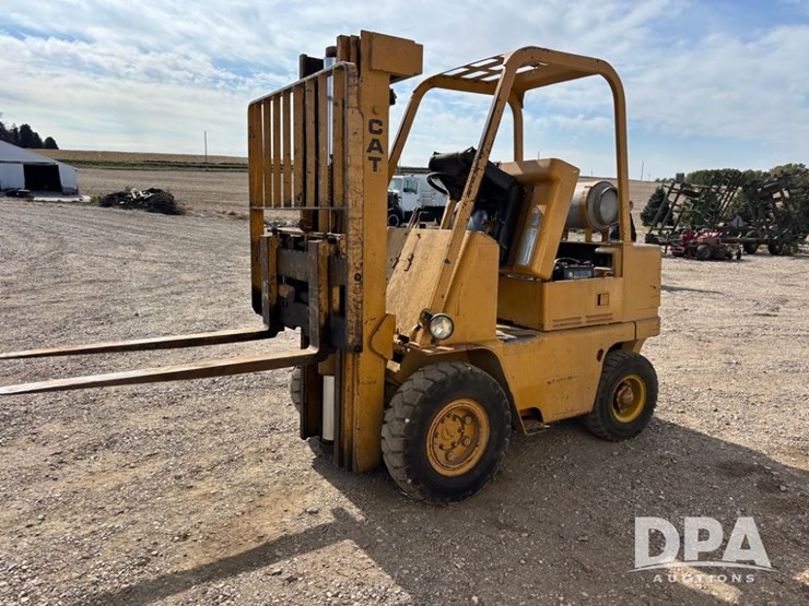 caterpillar-v40c-image-11