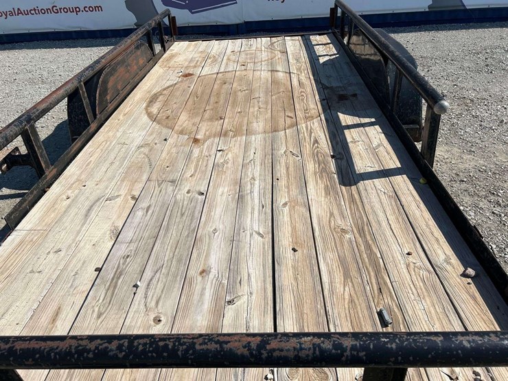 2003-big-tex-10pi-16ft.-t/a-pipe-top-utility-trailer-image-7