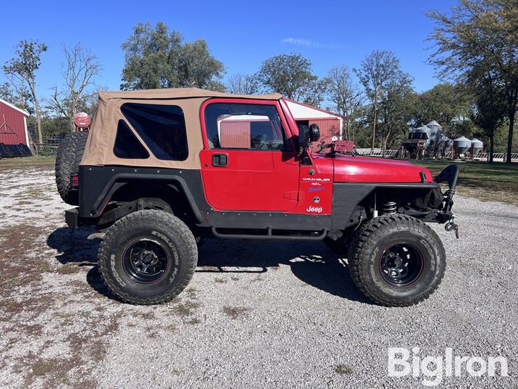 1997-jeep-wrangler-sport-image-4