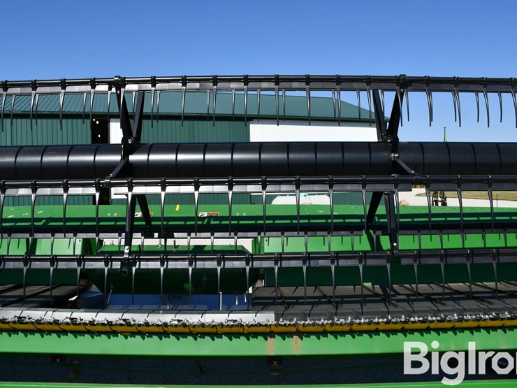 2014-john-deere-630fd-image-11