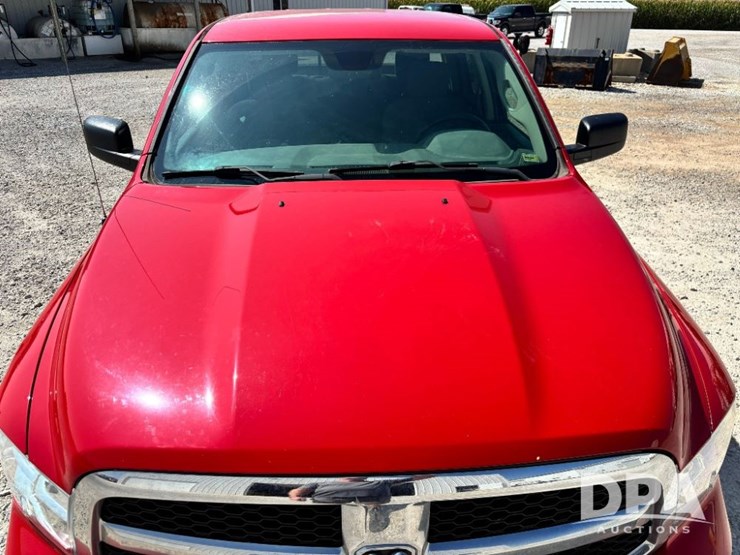 2017-ram-1500-slt-image-17