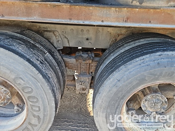 1988-ford-l8000-image-9