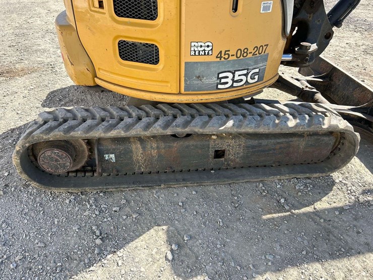 2016-deere-35g-image-24