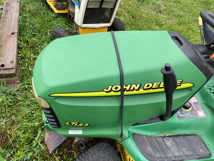 john-deere-lt133-image-20