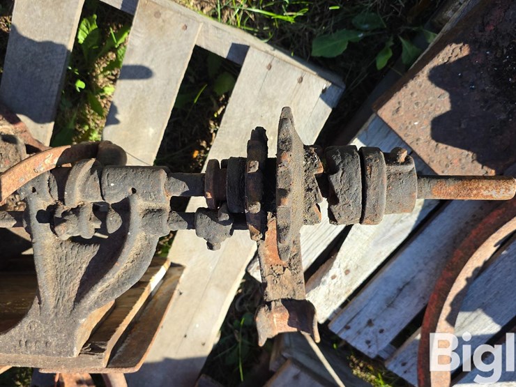 international-end-gate-seeder-image-18