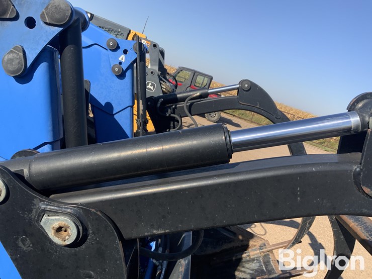 2010-new-holland-td5050-image-19