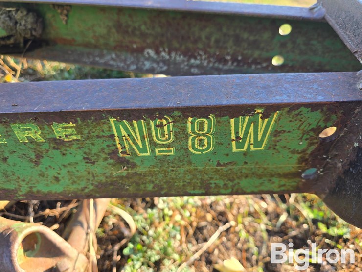 john-deere-7-image-9