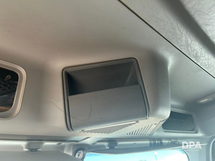 2006-freightliner-century-dry-truck-(cp1180-unit-16052)-image-40