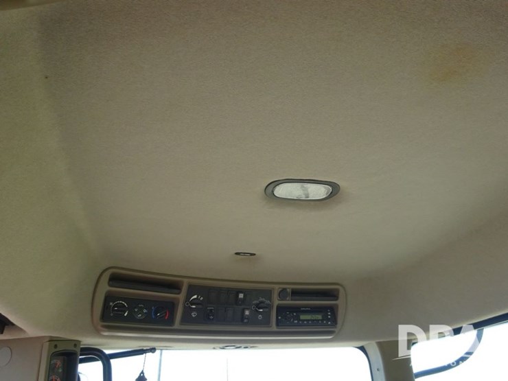 2011-case-ih-titan-4530-image-75