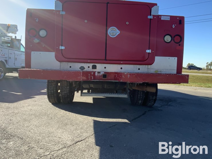 2010-ford-f550-xlt-image-18