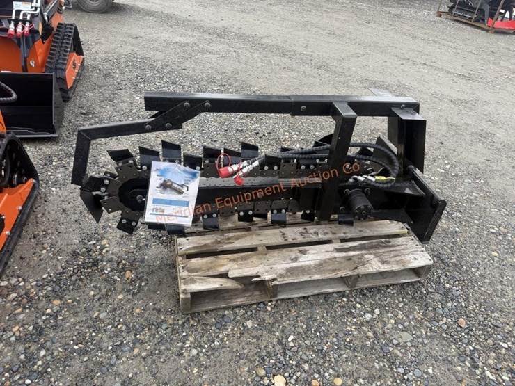 ir-mini-skid-steer-hyd-trencher-image-5