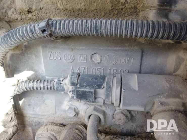 2018-freightliner-cascadia-day-cab-truck-(pz13986,-unit-405)-image-65