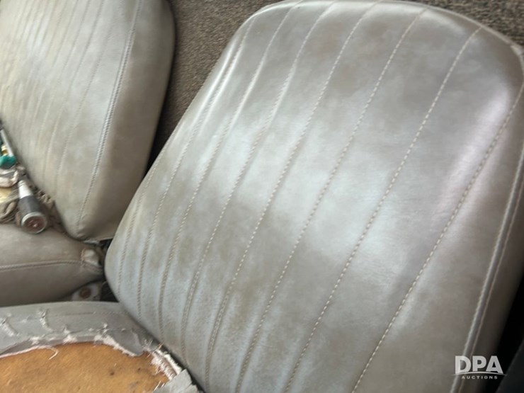 1993-international-4700-image-36