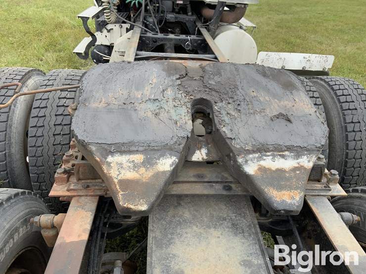 2010-international-prostar-image-9