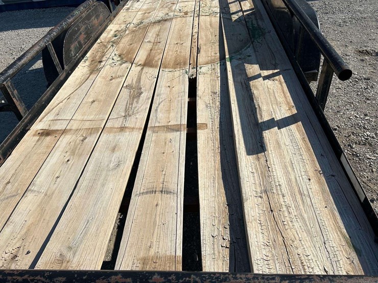 2003-big-tex-10pi-16ft.-t/a-pipe-top-utility-trailer-image-9